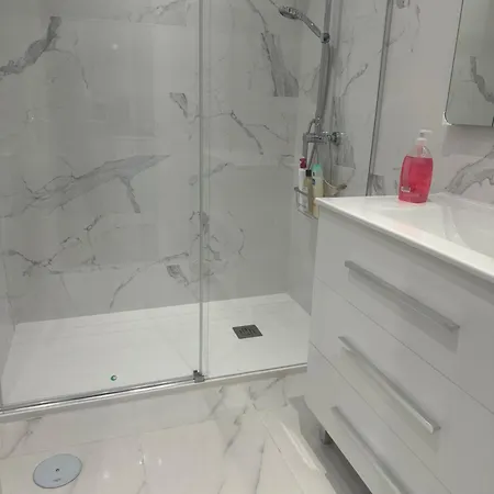 Apartament Riscal 94 *